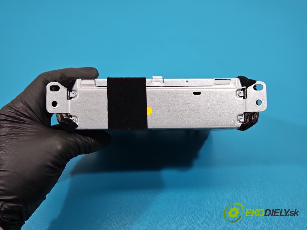 Citroen C4 Cactus 2014-2020 1.6 hdi 92 HP automatic 68 kW 1560 cm3 5- Radio originál 9810475480