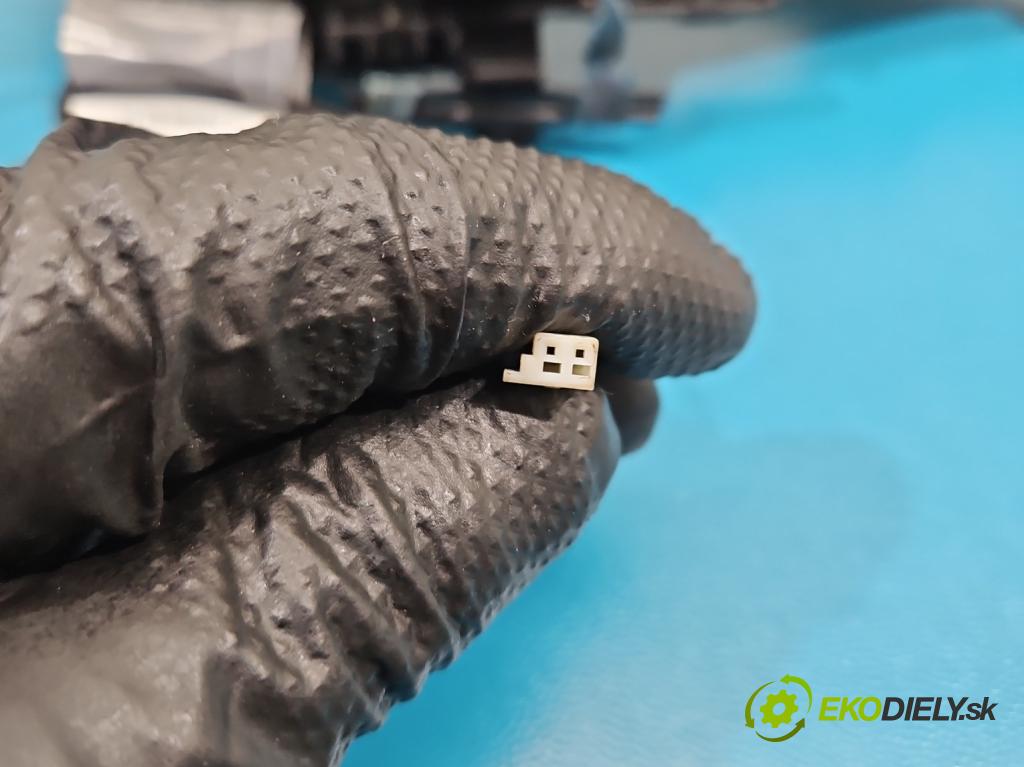 Bmw X6 E71 2007–2014 3.0d 306KM automatic 225 kW 2993 cm3 5- rukoväť predné ľavé mimo: 7209881 (Kľučka dverí vonkajšia predná ľavá)