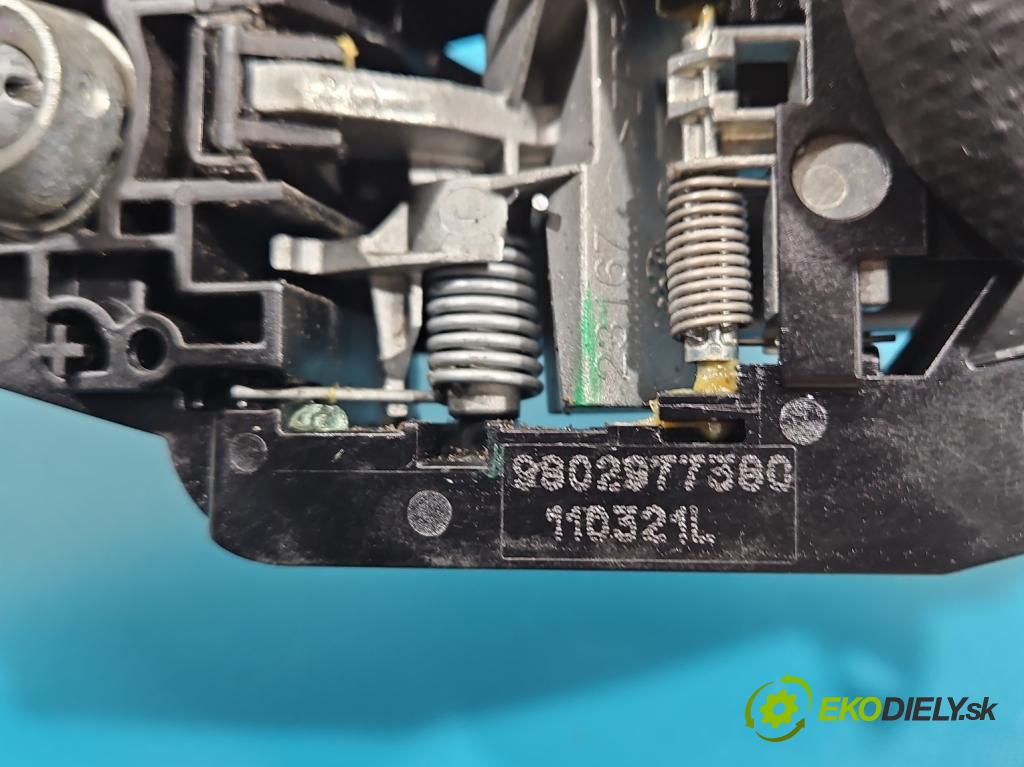 Peugeot 2008 II 2019- 1.2 12V 131 HP automatic 96 kW 1199 cm3 5- rukoväť predné ľavé mimo: 9802977380 (Kľučka dverí vonkajšia predná ľavá)