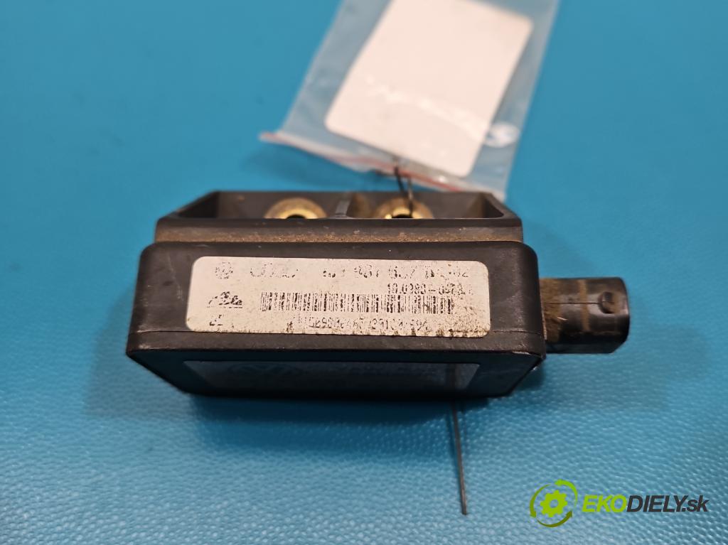 Vw Golf IV 1997-2003 1.9 tdi 101 HP manual 74 kW 1896 cm3 5- snímač ESP 1J0907657B