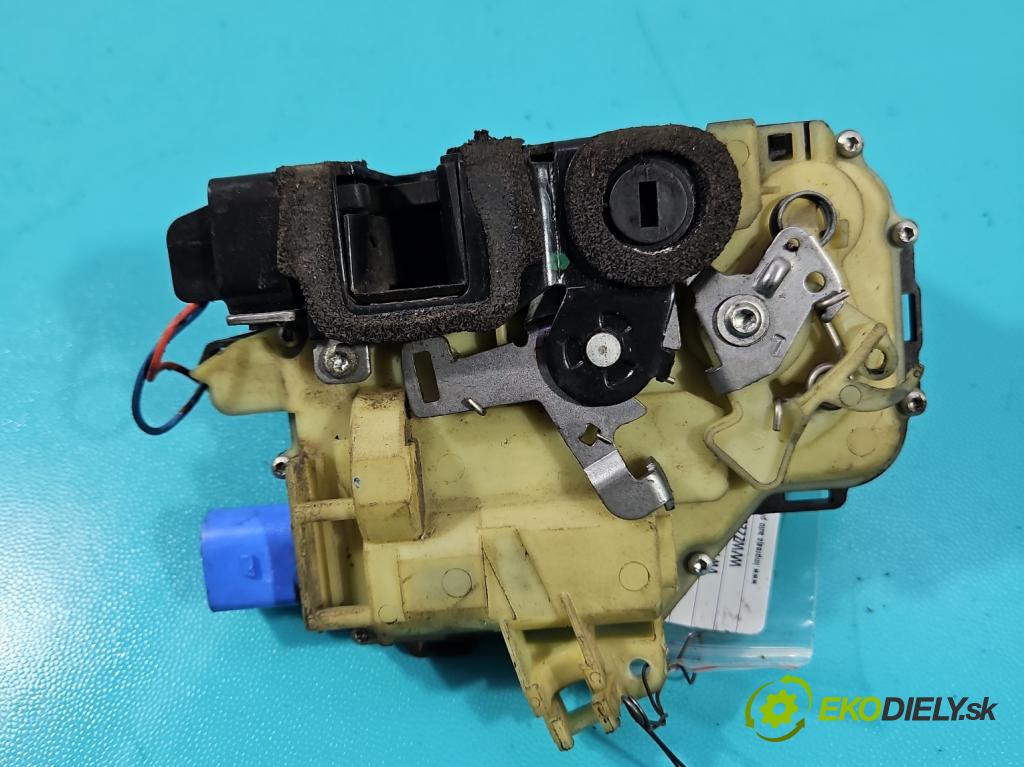 Vw Polo IV 9N 2001-2009 1.2 12V 69KM manual 51 kW 1198 cm3 5- zámok zadné ľavý 991992-300
