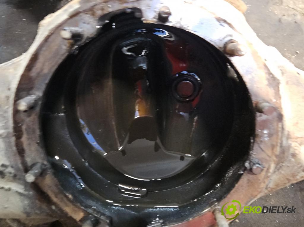 Land rover Discovery I 1989-1998 2.5 TD 113 HP manual 83 kW 2497 cm3 3- Most: zadní: