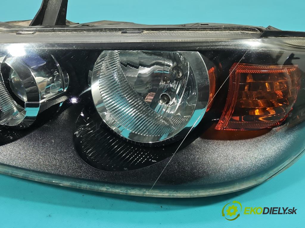 Nissan Almera N16 2000-2006 1.8 16V 116 HP manual 85 kW 1769 cm3 5- Reflektor: ľavý  (Kľučka dverí ostatné)