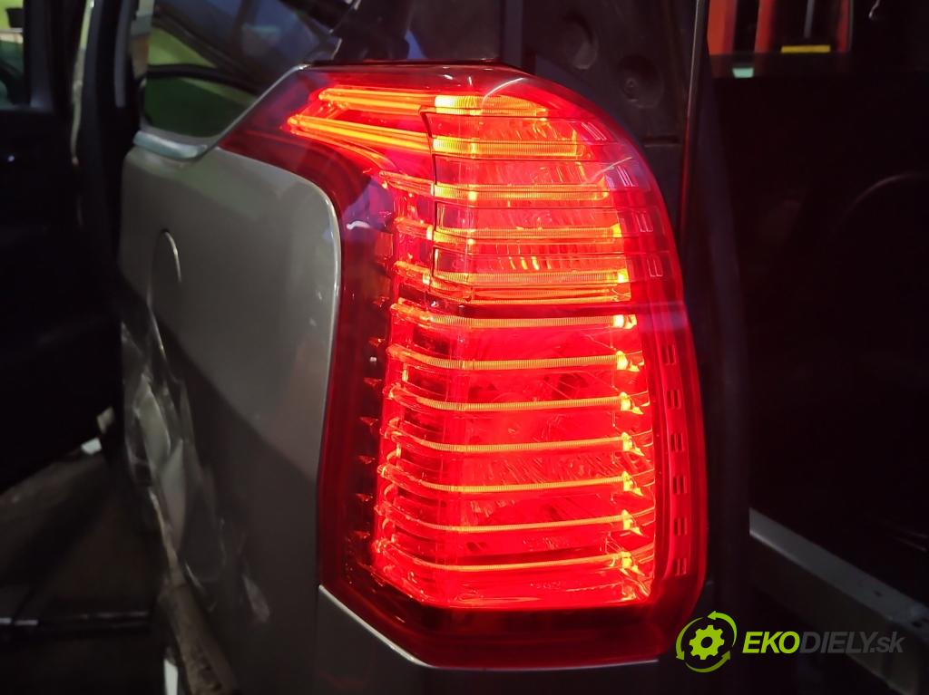Peugeot 5008 I 2009-2017 1.6 hdi 111KM manual 82 kW 1560 cm3 5- svetlo / reflektor zadné ľavé  (Kľučka dverí ostatné)