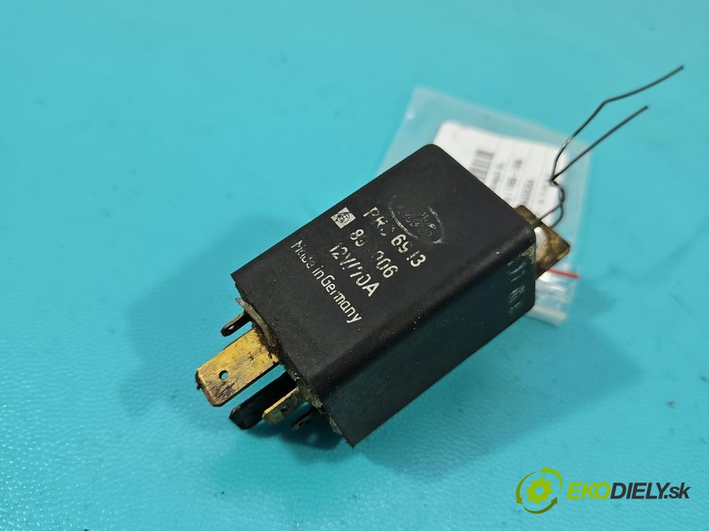 Land rover Discovery I 1989-1998 2.5 TD 113 HP manual 83 kW 2497 cm3 3- Relé: svíčky: zařicích:  (Relé)