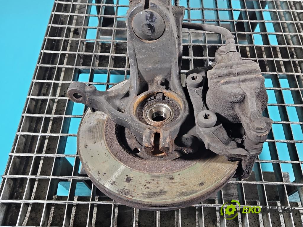 Citroen C4 Cactus 2014-2020 1.6 hdi 92 hp automatic 68 kW 1560 cm3 5- náboj levé  (Náboj kola)