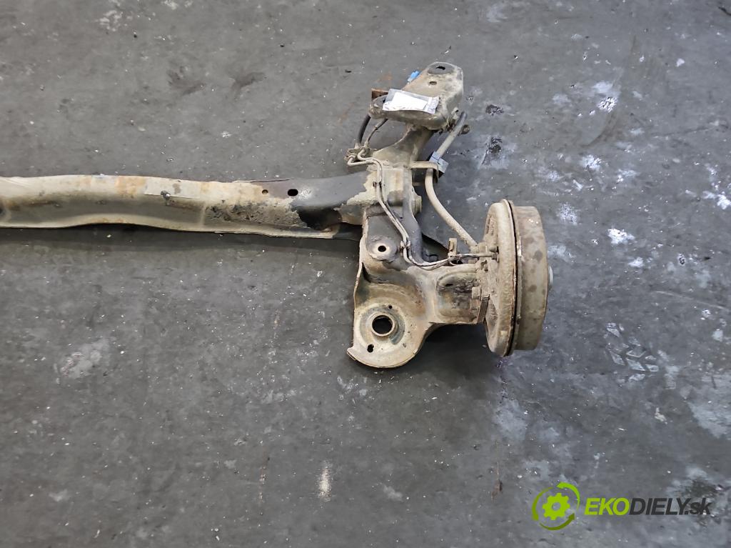 Citroen C4 Cactus 2014-2020 1.6 hdi 92 hp automatic 68 kW 1560 cm3 5- zadní výztuha  (Zadní výztuha)