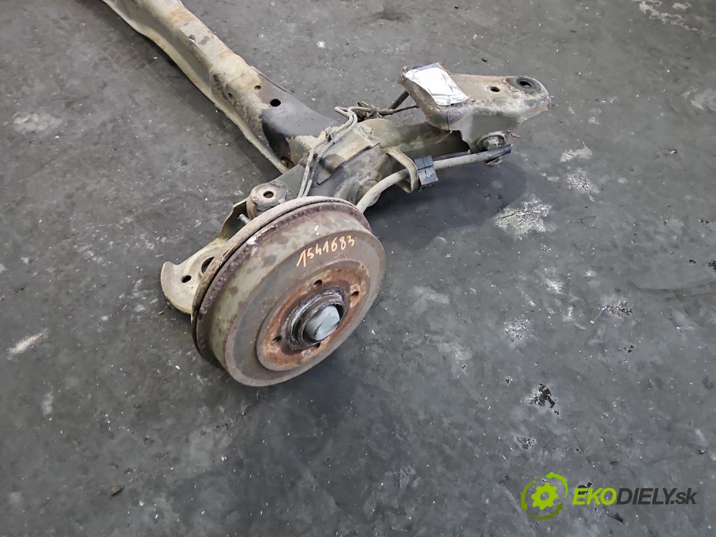 Citroen C4 Cactus 2014-2020 1.6 hdi 92 hp automatic 68 kW 1560 cm3 5- zadní výztuha  (Zadní výztuha)