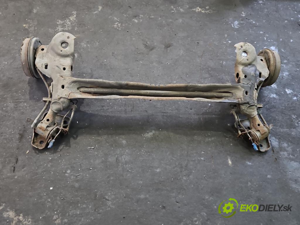 Citroen C4 Cactus 2014-2020 1.6 hdi 92 hp automatic 68 kW 1560 cm3 5- zadní výztuha  (Zadní výztuha)