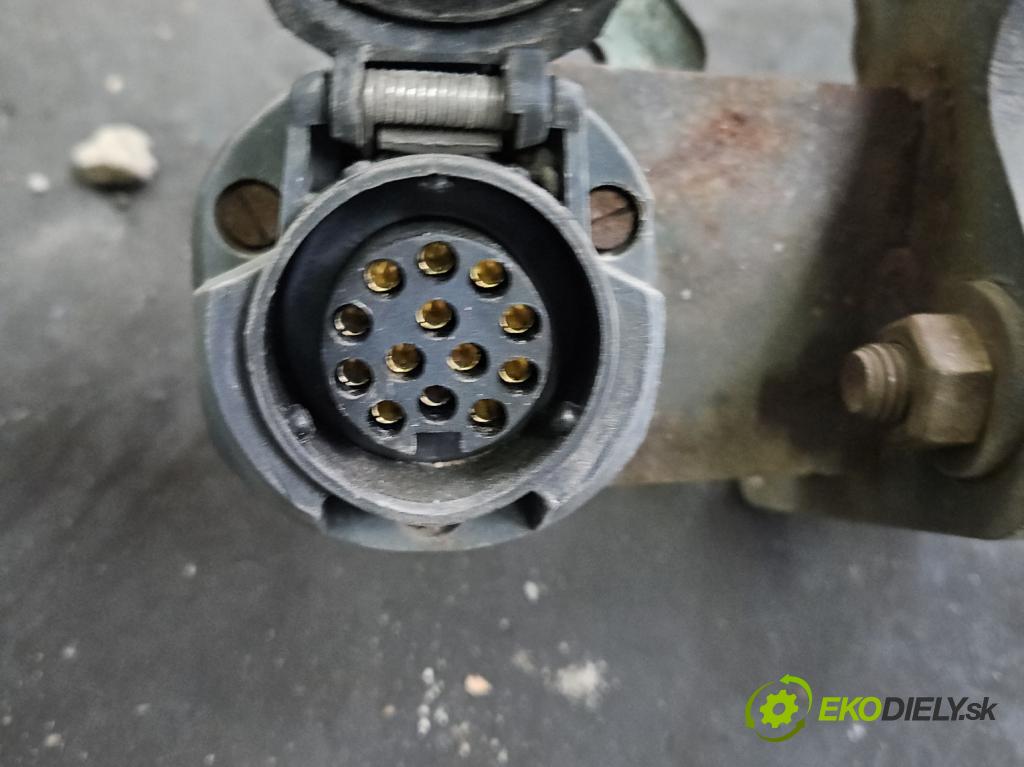 Citroen C4 Cactus 2014-2020 1.6 hdi 92 hp automatic 68 kW 1560 cm3 5- oko tažné  (Tažné zařízení)