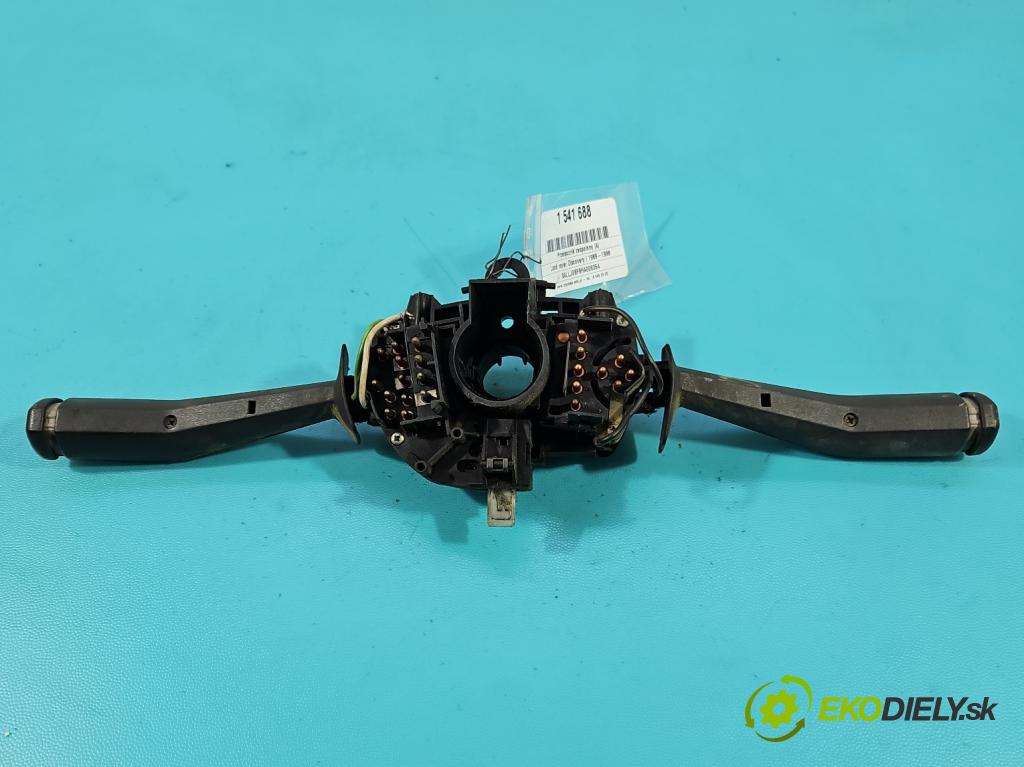 Land rover Discovery I 1989-1998 2.5 TD 113 HP manual 83 kW 2497 cm3 3- prepínač komplex:  (Prepínacie páčky pod volantom)