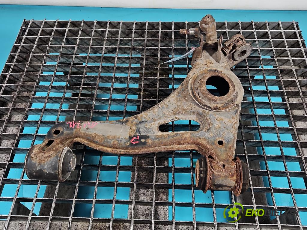 Mercedes C W202 1993-2001 1.8 122 hp manual 90 kW 1799 cm3 4- přední levý  (Klika dveří ostatní)