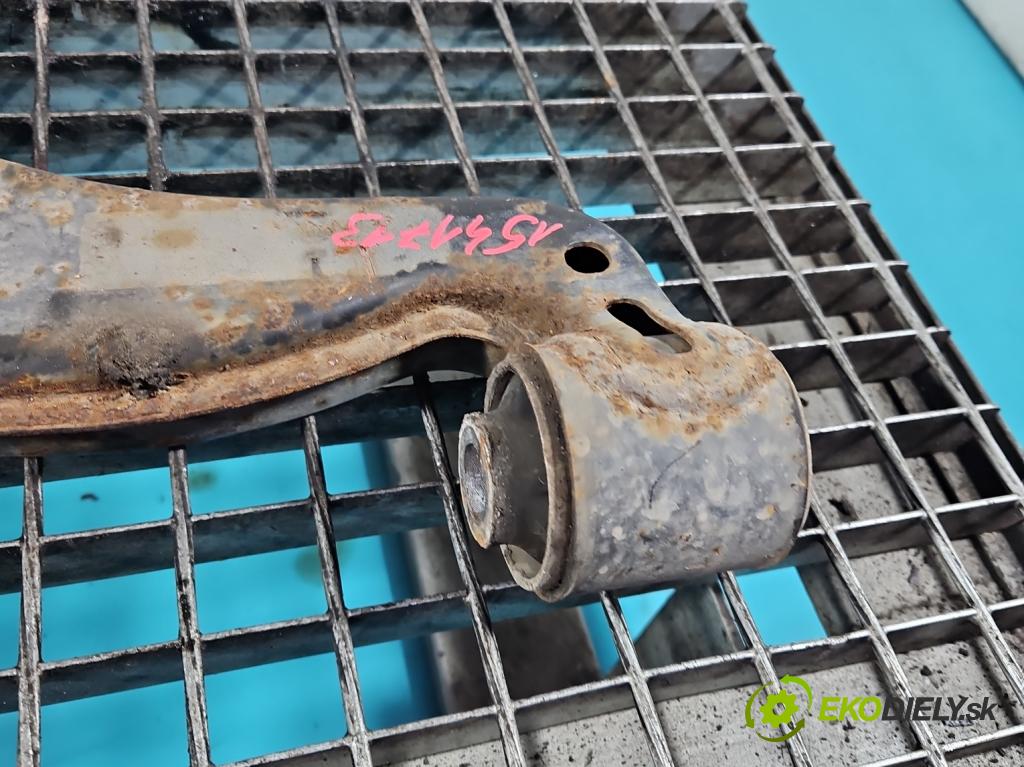 Mercedes C W202 1993-2001 1.8 122 HP manual 90 kW 1799 cm3 4- predné pravý  (Kľučka dverí ostatné)