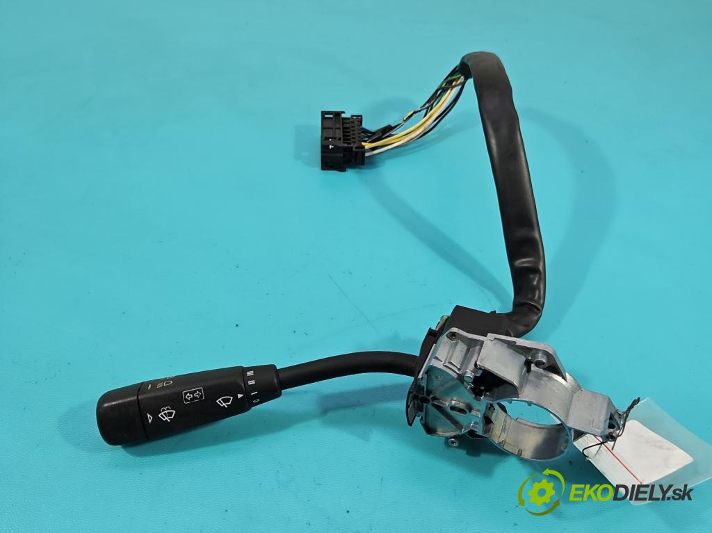 Mercedes C W202 1993-2001 1.8 122 HP manual 90 kW 1799 cm3 4- prepínač komplex:  (Prepínacie páčky pod volantom)