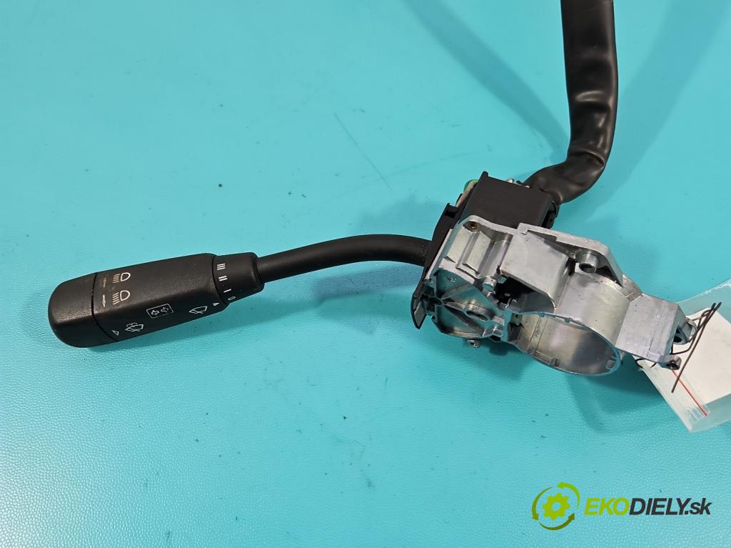 Mercedes C W202 1993-2001 1.8 122 HP manual 90 kW 1799 cm3 4- prepínač komplex:  (Prepínacie páčky pod volantom)