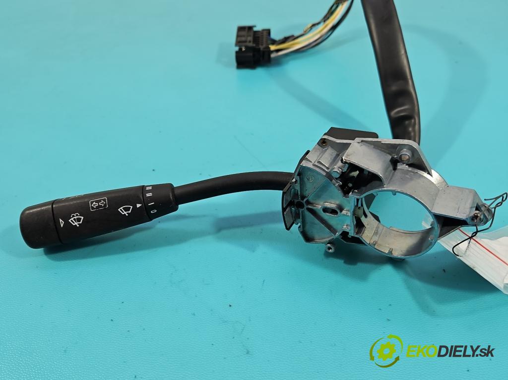 Mercedes C W202 1993-2001 1.8 122 HP manual 90 kW 1799 cm3 4- prepínač komplex:  (Prepínacie páčky pod volantom)