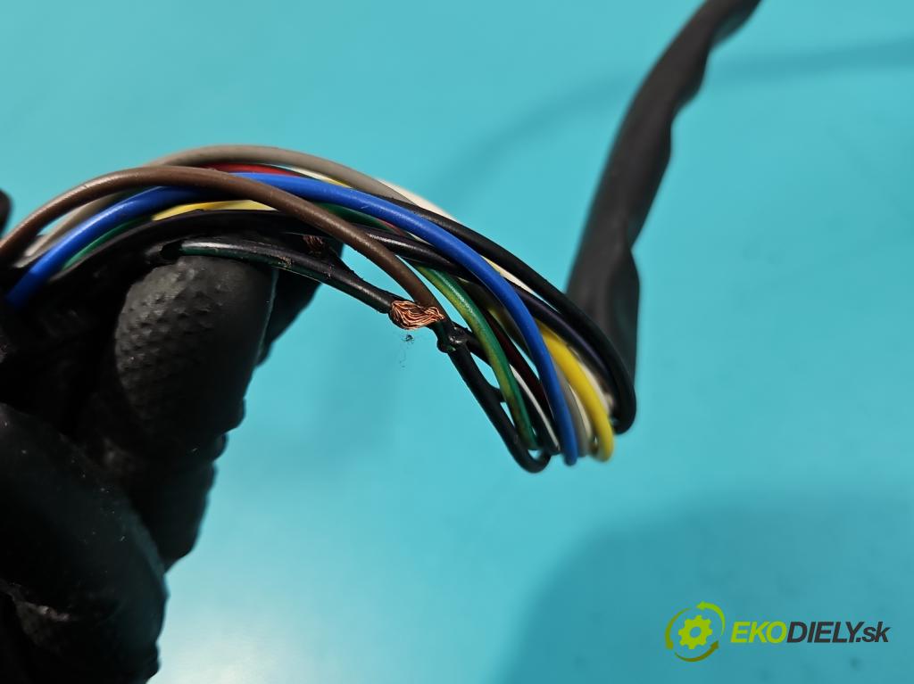 Mercedes C W202 1993-2001 1.8 122 HP manual 90 kW 1799 cm3 4- prepínač komplex:  (Prepínacie páčky pod volantom)