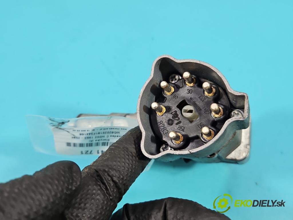 Mercedes C W202 1993-2001 1.8 122 HP manual 90 kW 1799 cm3 4- Spínačka  (Spínacia skrinka)