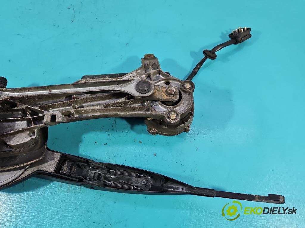 Mercedes C W202 1993-2001 1.8 122 HP manual 90 kW 1799 cm3 4- motor stieračov predné 2028205342