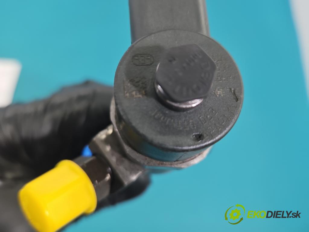 Fiat Punto II 1999-2010 1.3 jtd 69KM manual 51 kW 1248 cm3 5- vstrek 0445110083 (Vstrekovač paliva)