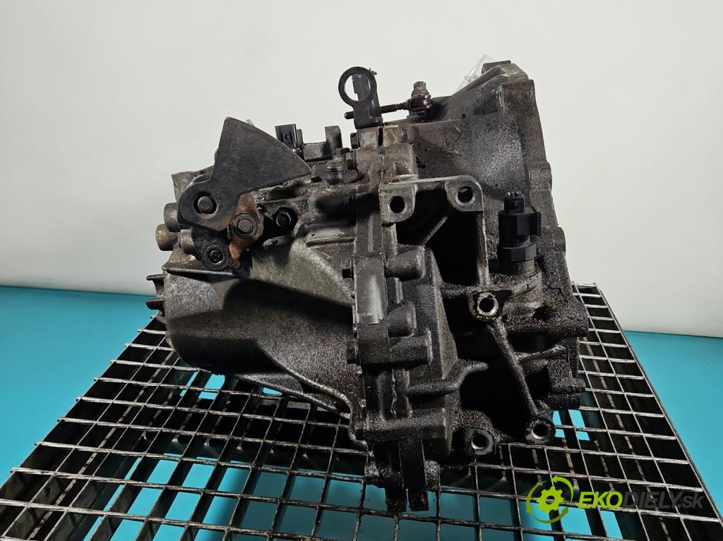 Kia Carens III  2006-2013 2.0 16V 144 HP manual 106 kW 1998 cm3 5- prevodovka stupeň,rýchlosť manual L7