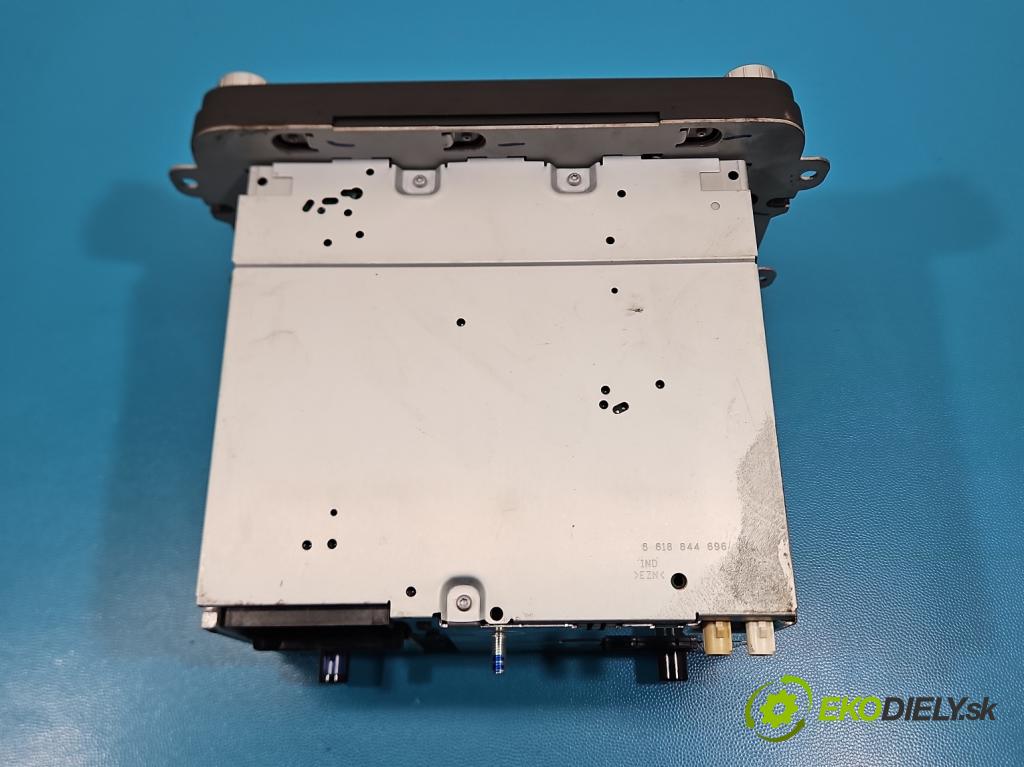 Vw Passat B6 2005-2010 2.0 tdi 140 HP automatic 103 kW 1968 cm3 4- Radio originál 1K0035198A