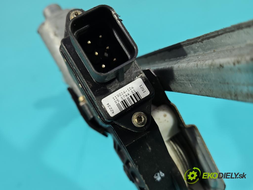 Opel Zafira A 1999-2005 2.0 dti 101 HP manual 74 kW 1995 cm3 5- mechanizmus okna zadné pravý 0130821