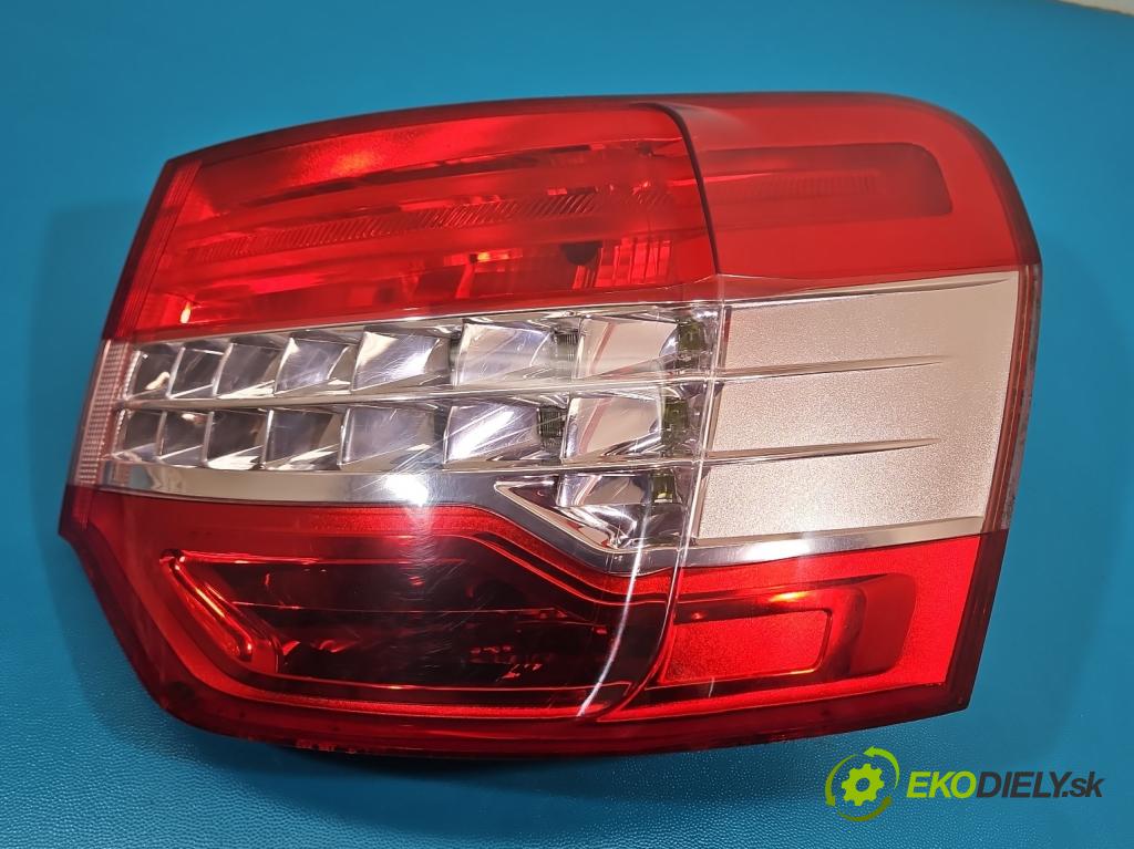 Citroen C5 II 2008-2017 2.0 hdi 136 HP automatic 100 kW 1997 cm3 4- svetlo / reflektor zadné pravé 9681063680 (Kľučka dverí ostatné)