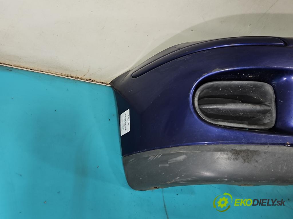 Nissan Micra K11 1992-2003 1.0 16V 60 HP manual 44 kW 998 cm3 3- nárazník predné 620221F500 (Kľučka dverí ostatné)