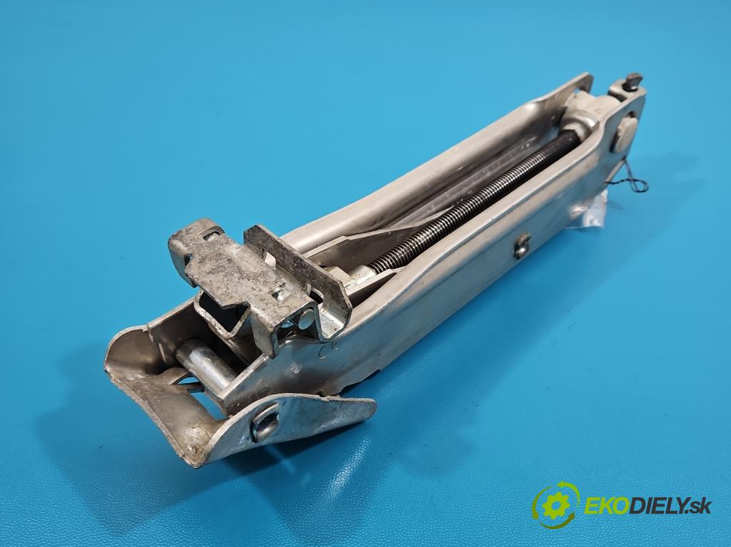 Audi A4 B6 2000-2004 2.0 20v 131 HP manual 96 kW 1984 cm3 4- mechanizmus okna automobilovy 8E0011031C