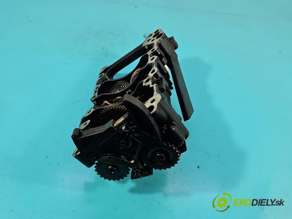 Audi A4 B6 2000-2004 2.0 20v 131 hp manual 96 kW 1984 cm3 4- čerpadlo olej: 8045020508AT (Olejové čerpadlo)