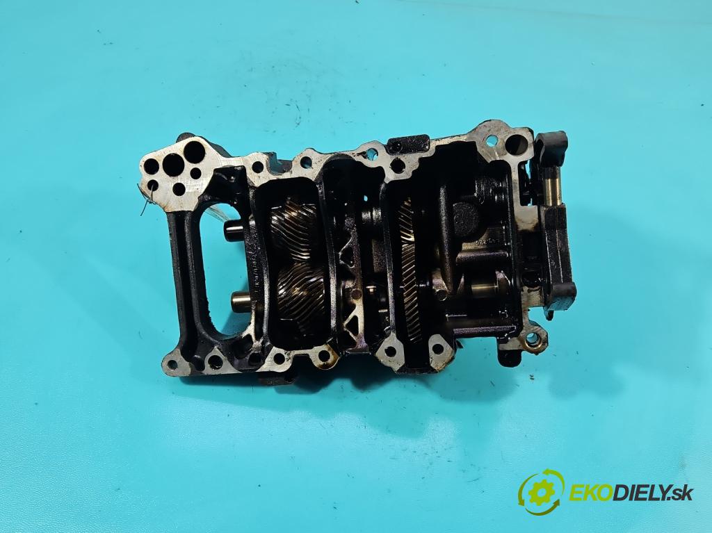 Audi A4 B6 2000-2004 2.0 20v 131 HP manual 96 kW 1984 cm3 4- čerpadlo oleja: 8045020508AT (Olejová pumpa)