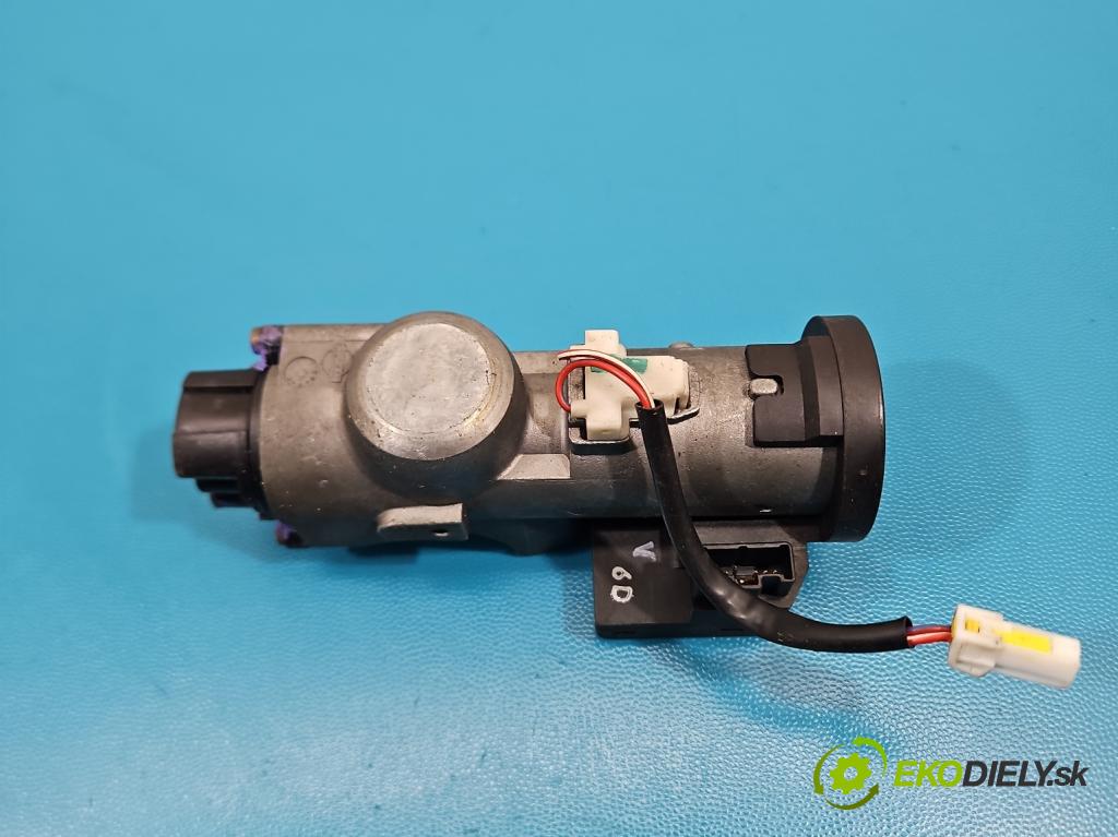 Nissan Almera N16 2000-2006 1.8 16V 114 HP manual 84 kW 1769 cm3 3- riadiaca jednotka motora MEC11-210