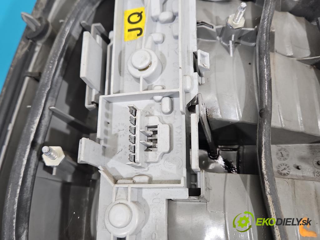 Opel Vectra C 2002-2008 1.9 cdti 120 HP manual 88 kW 1910 cm3 5- svetlo / reflektor zadné pravé 13130644 (Kľučka dverí ostatné)