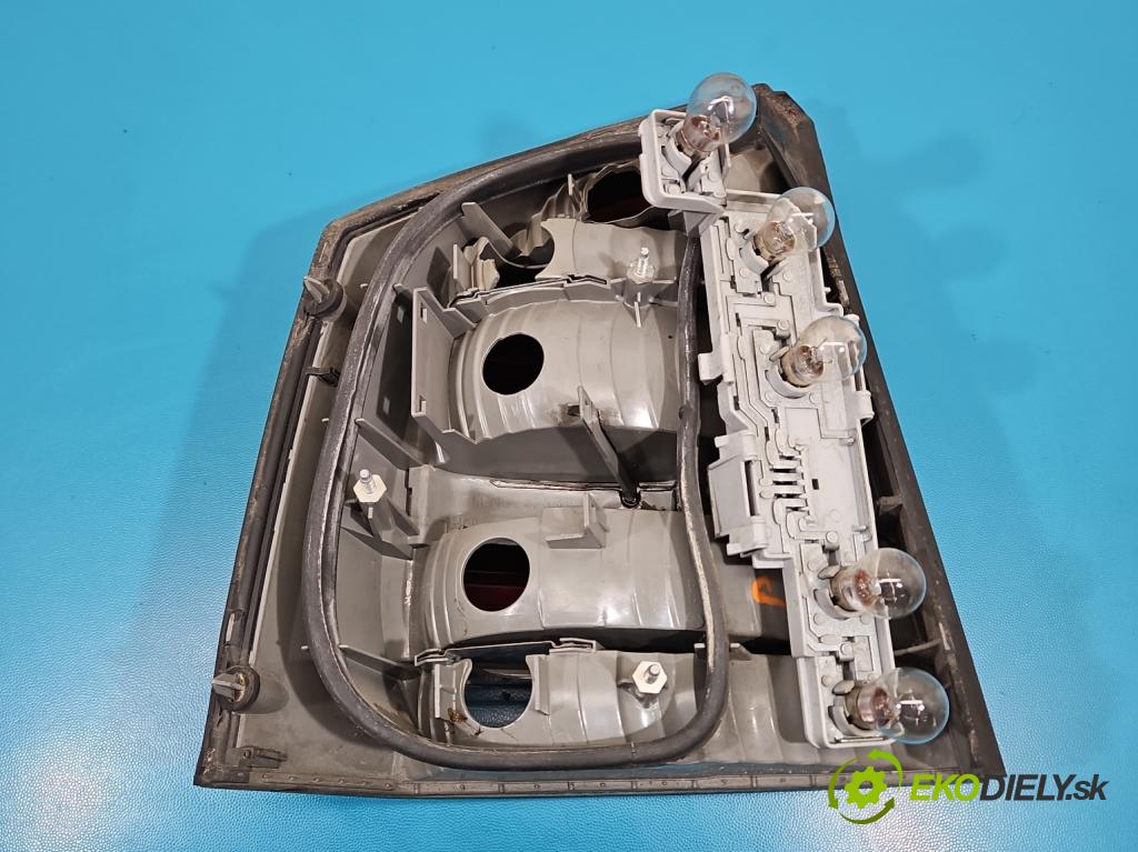 Opel Vectra C 2002-2008 1.9 cdti 120 HP manual 88 kW 1910 cm3 5- svetlo / reflektor zadné pravé 13130644 (Kľučka dverí ostatné)