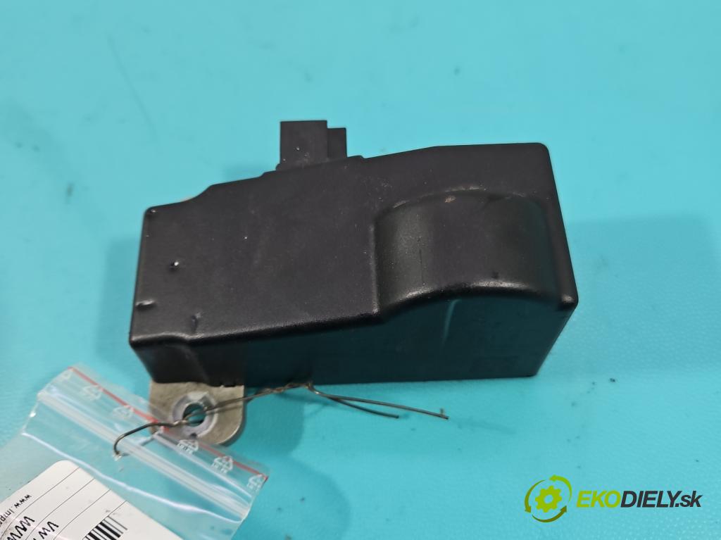 Vw Passat B6 2005-2010 2.0 tdi 140 HP automatic 103 kW 1968 cm3 4- Blokáda: řízení: 3C0905861C (Riadenie ostatné)