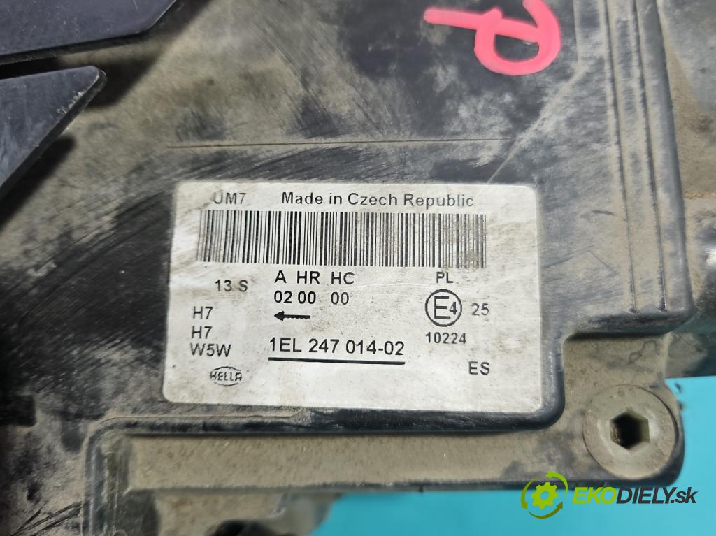 Vw Passat B6 2005-2010 2.0 tdi 140 HP automatic 103 kW 1968 cm3 4- Reflektor: pravý 1EL247014-02 (Svetlo predné pravé)