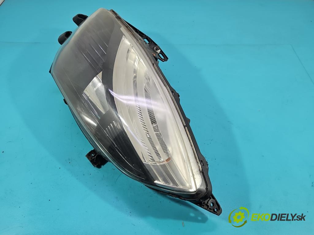 Renault Scenic III 2009-2016 1.5 dci 95 HP manual 70 kW 1461 cm3 5- Reflektor: ľavý 260600023R (Kľučka dverí ostatné)
