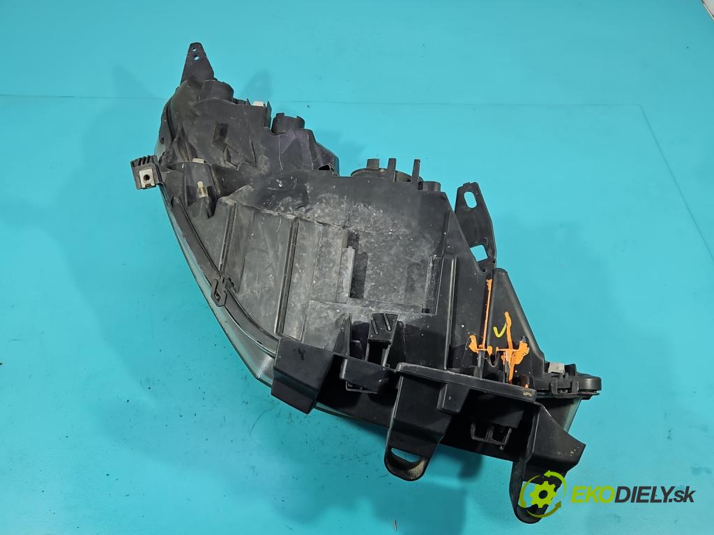 Renault Scenic III 2009-2016 1.5 dci 95 HP manual 70 kW 1461 cm3 5- Reflektor: ľavý 260600023R (Kľučka dverí ostatné)
