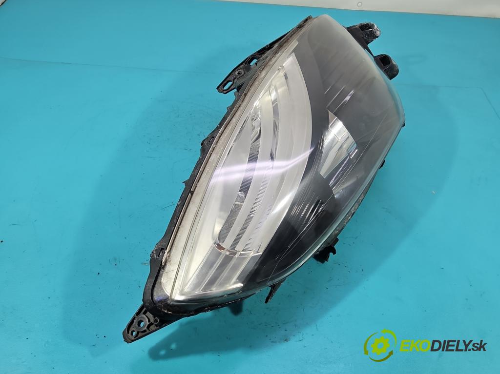 Renault Scenic III 2009-2016 1.5 dci 95 HP manual 70 kW 1461 cm3 5- Reflektor: pravý 89902925 (Svetlo predné pravé)