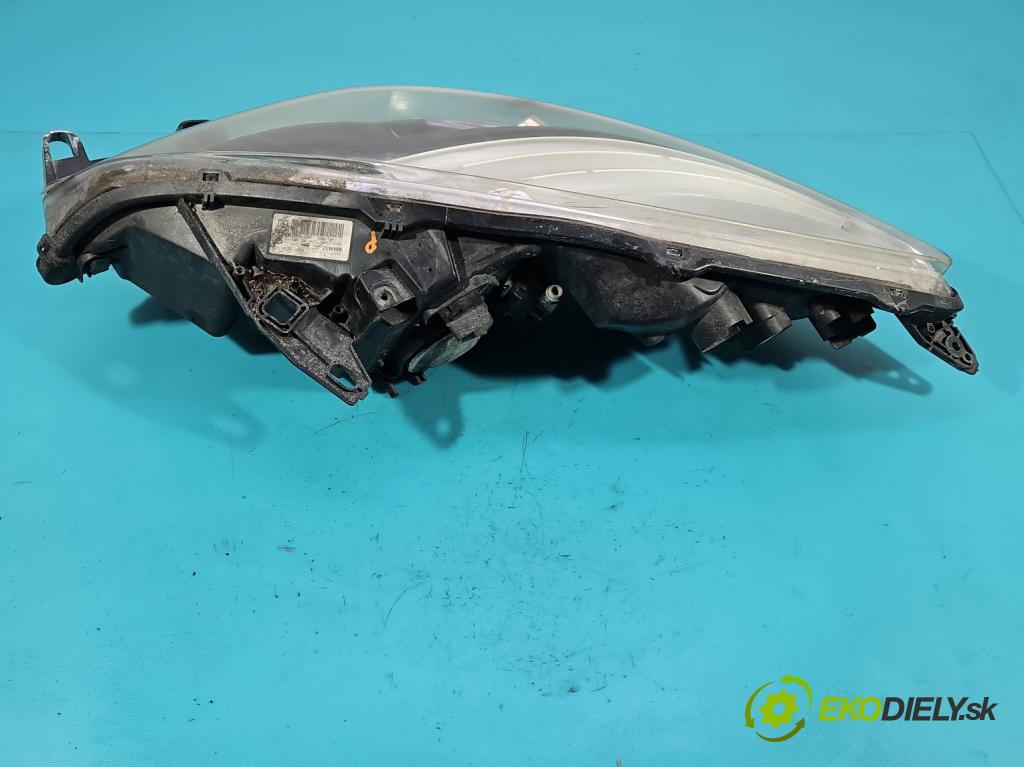 Renault Scenic III 2009-2016 1.5 dci 95 HP manual 70 kW 1461 cm3 5- Reflektor: pravý 89902925 (Svetlo predné pravé)