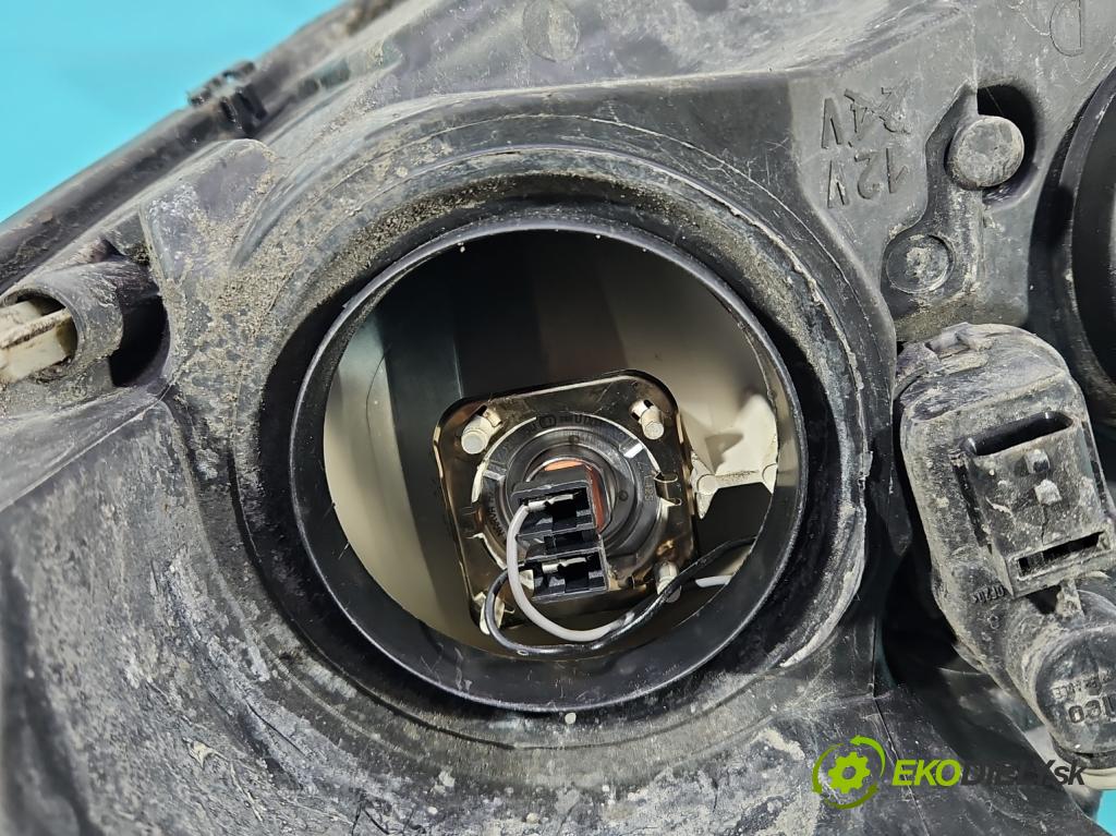 Renault Scenic III 2009-2016 1.5 dci 95 HP manual 70 kW 1461 cm3 5- Reflektor: pravý 89902925 (Svetlo predné pravé)