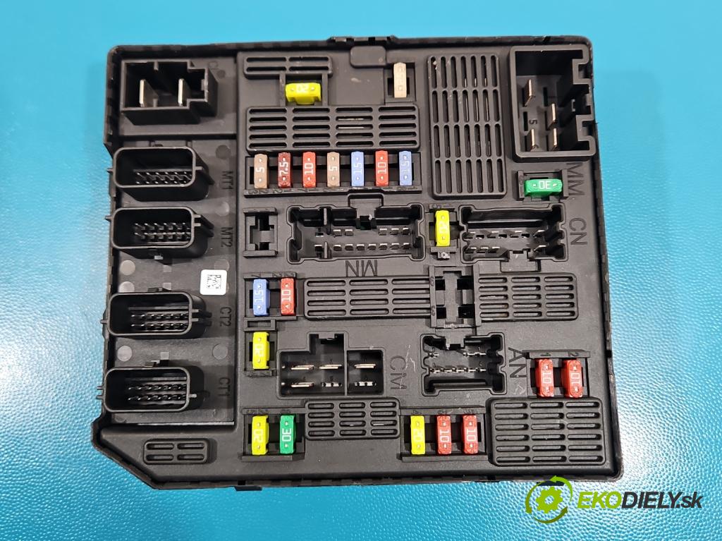 Renault Scenic III 2009-2016 1.5 dci 95 HP manual 70 kW 1461 cm3 5- riadiaca jednotka ostatné 284B64544R