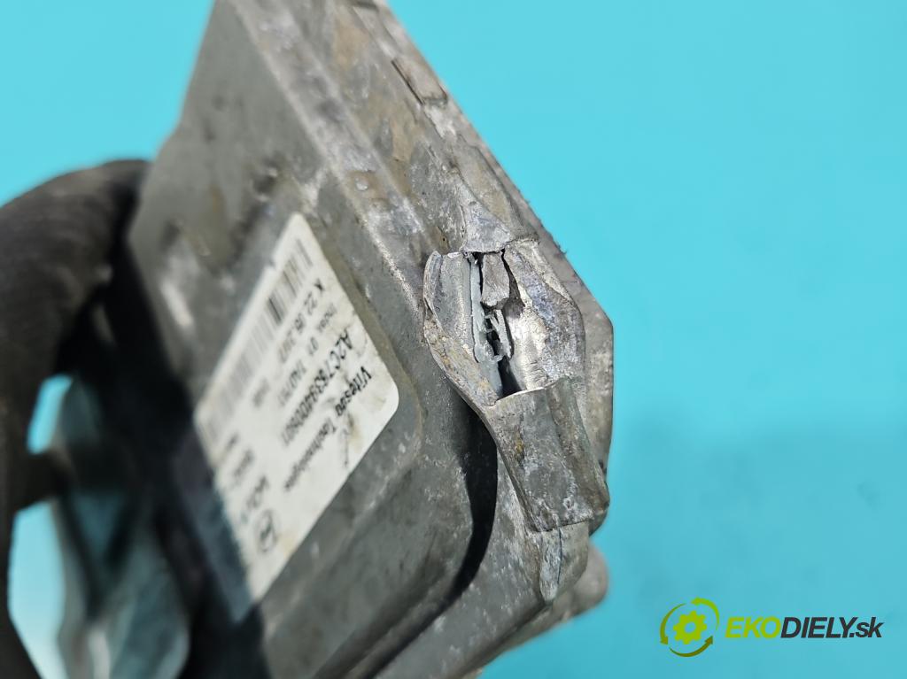 Kia Ceed III 2018- 1.5 160 HP automatic 117.5 kW 1482 cm3 5- Ovladač: ostatné 954A2-2D000