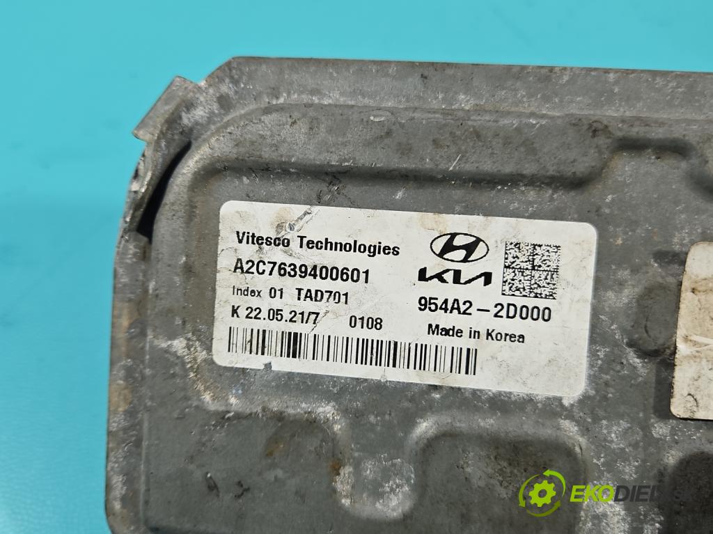 Kia Ceed III 2018- 1.5 160 HP automatic 117.5 kW 1482 cm3 5- Ovladač: ostatné 954A2-2D000