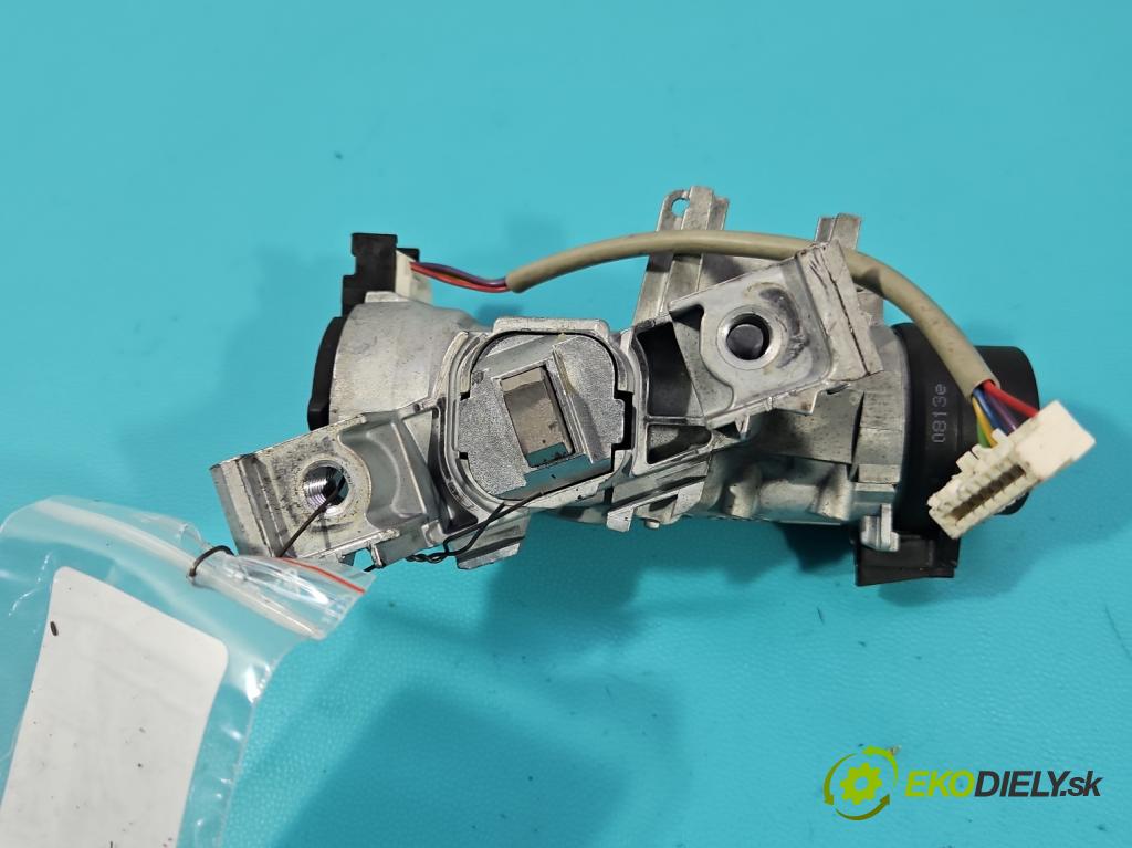 Skoda Octavia III 2013- 2.0 tdi 150 HP manual 110 kW 1968 cm3 5- Spínačka 5Q0905865 (Spínacia skrinka)