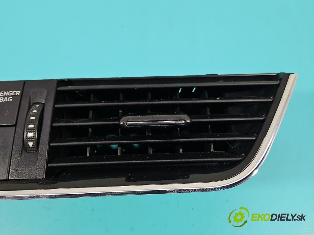 Skoda Octavia III 2013- 2.0 tdi 150 HP manual 110 kW 1968 cm3 5- Mřížka: kúrenia stredová 5E0820951A (Mriežka kúrenia (fukár))