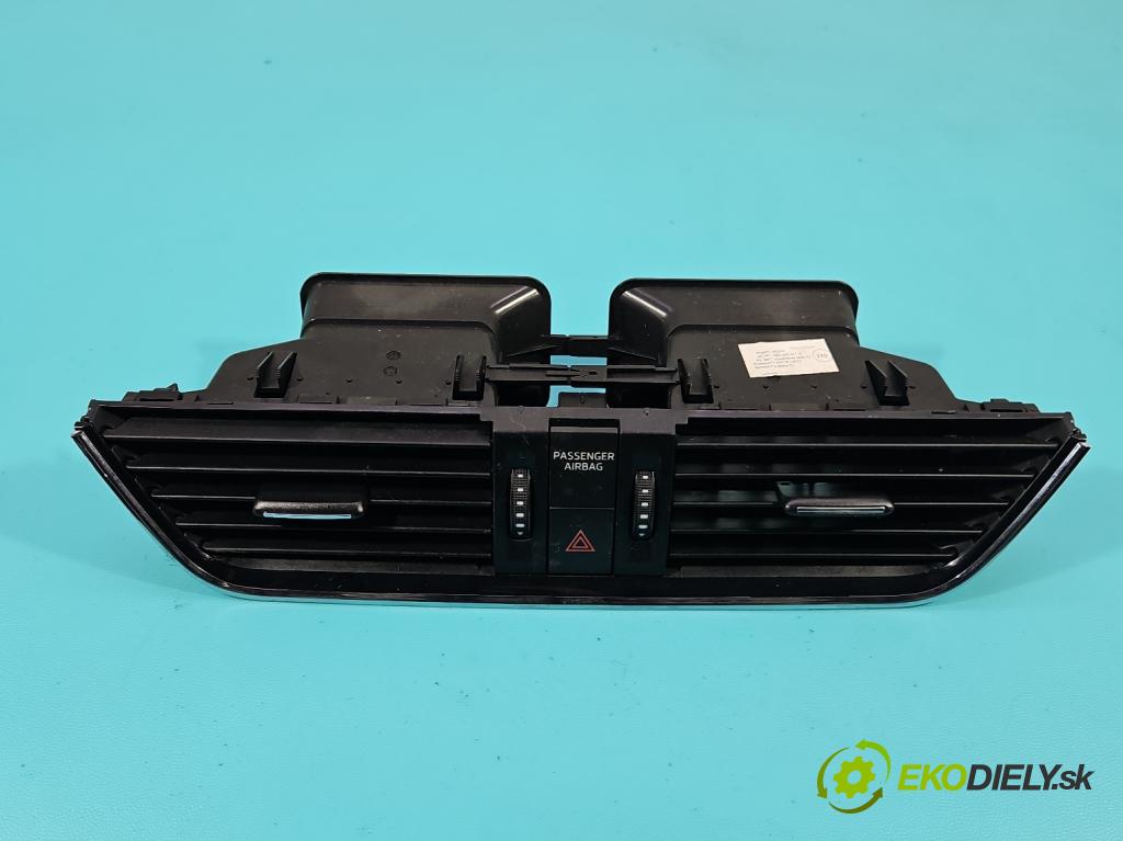 Skoda Octavia III 2013- 2.0 tdi 150 HP manual 110 kW 1968 cm3 5- Mřížka: kúrenia stredová 5E0820951A (Mriežka kúrenia (fukár))