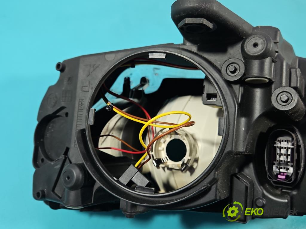 Skoda Octavia III 2013- 2.0 tdi 150 HP manual 110 kW 1968 cm3 5- Reflektor: pravý 5E1941016 (Svetlo predné pravé)