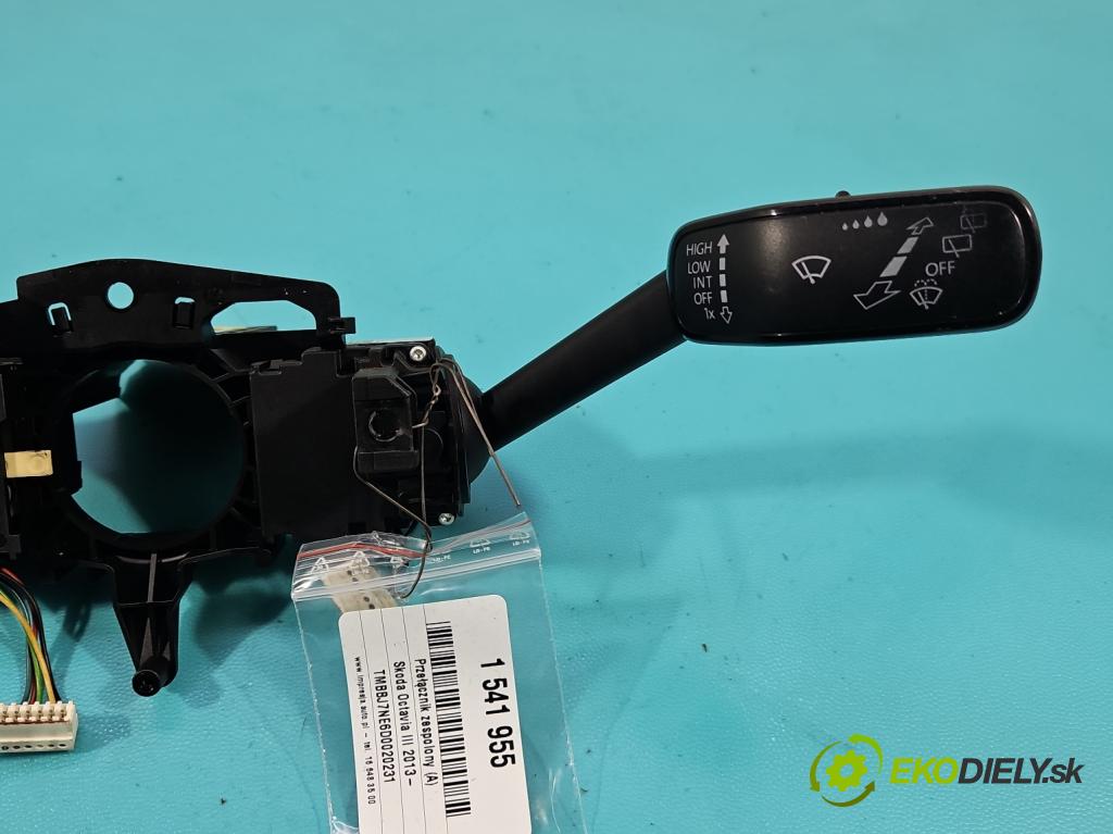 Skoda Octavia III 2013- 2.0 tdi 150 HP manual 110 kW 1968 cm3 5- prepínač komplex: 5Q0953507AC (Prepínacie páčky pod volantom)